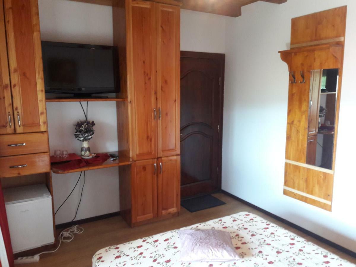 Отель Casa Daos Nucsoara  Экстерьер фото